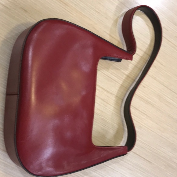 Red-Maroon  Kenneth Cole handbag - Picture 3 of 8